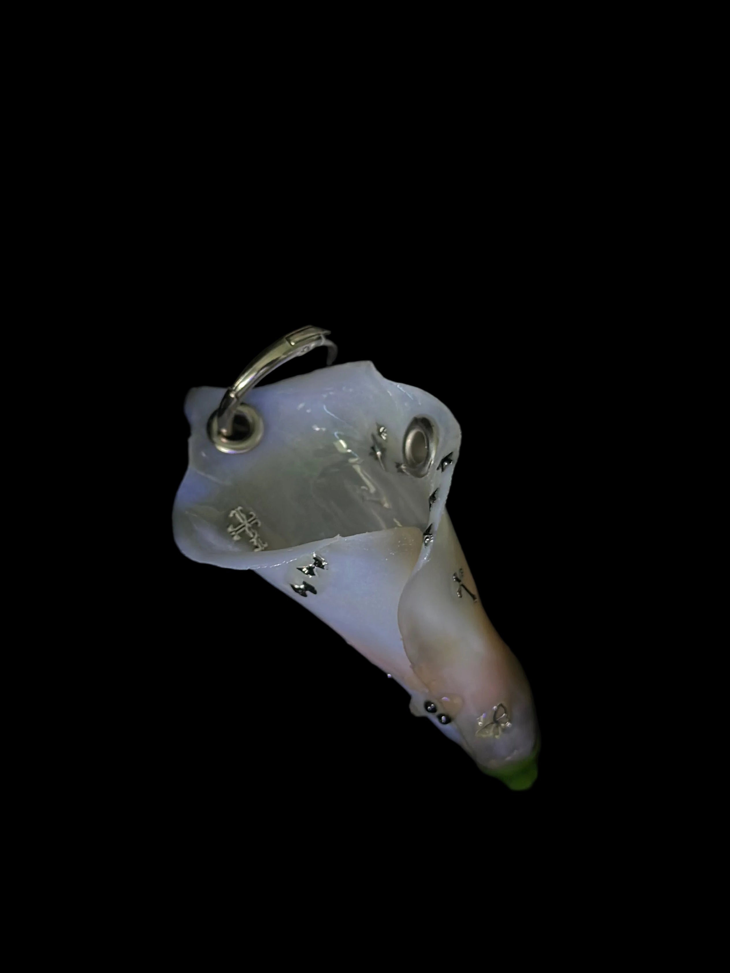 Beige Pierce Calla Lily with Silver hardware