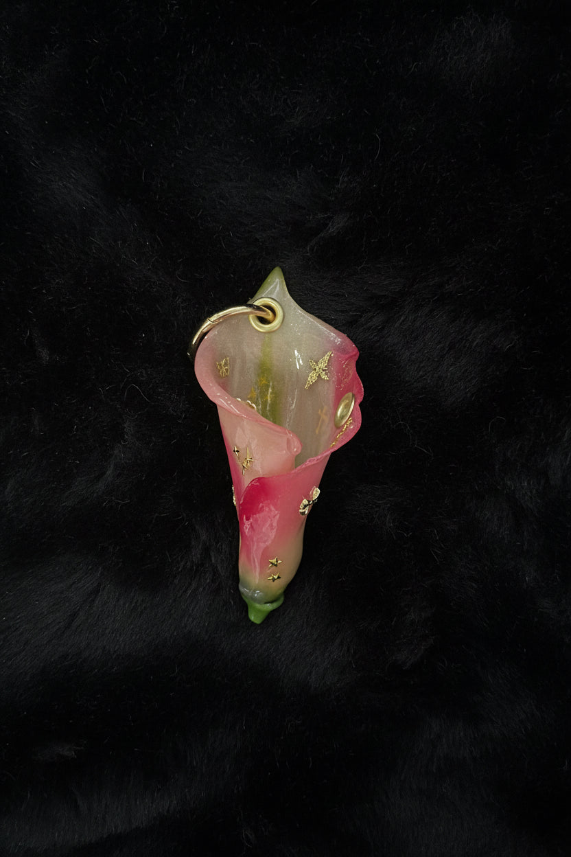 Calla Lily with Gold Hardware