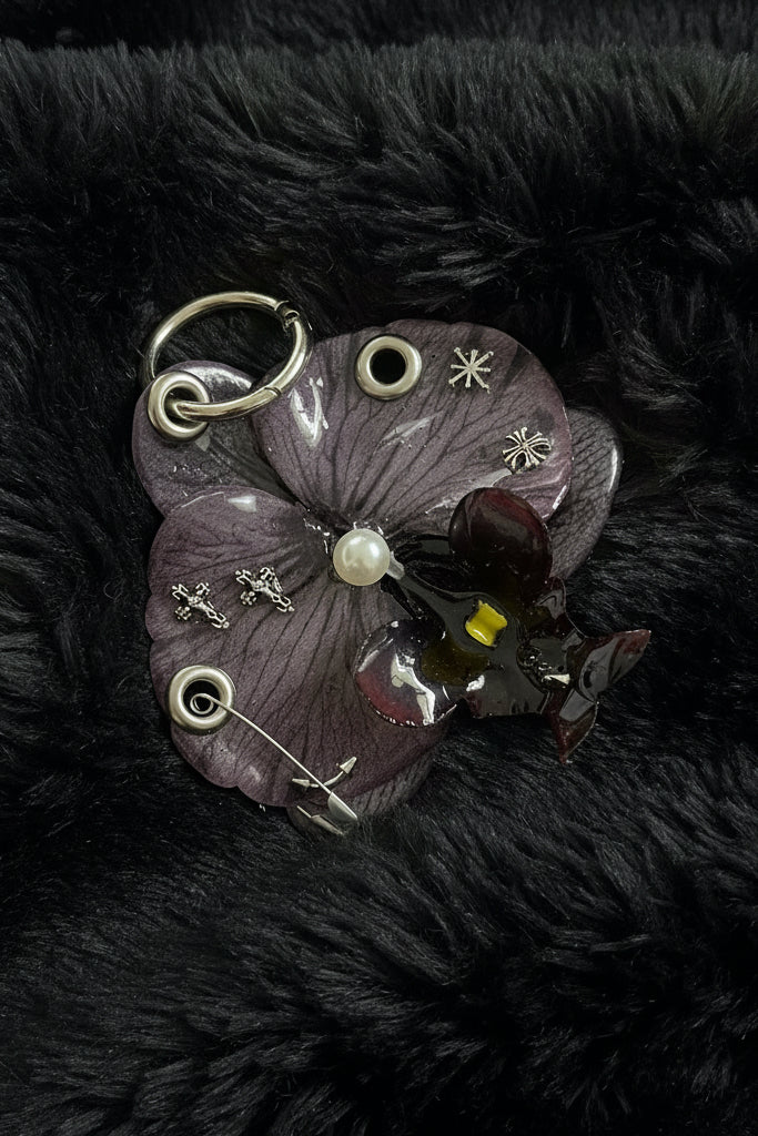 Black Pierced Orchid with Hardware